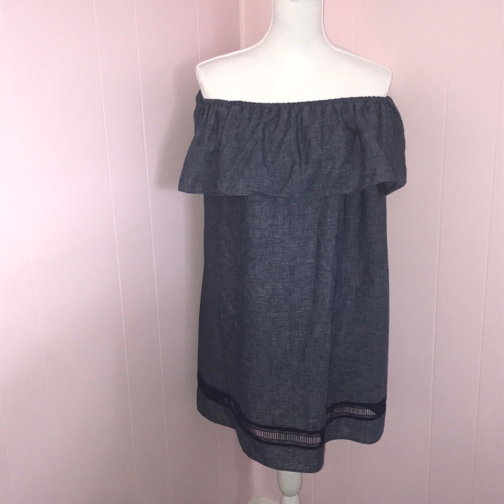 🌟 3/$21 Zara off the shoulder dress EUC.